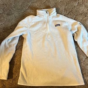 Patagonia Size XL, beige half zip